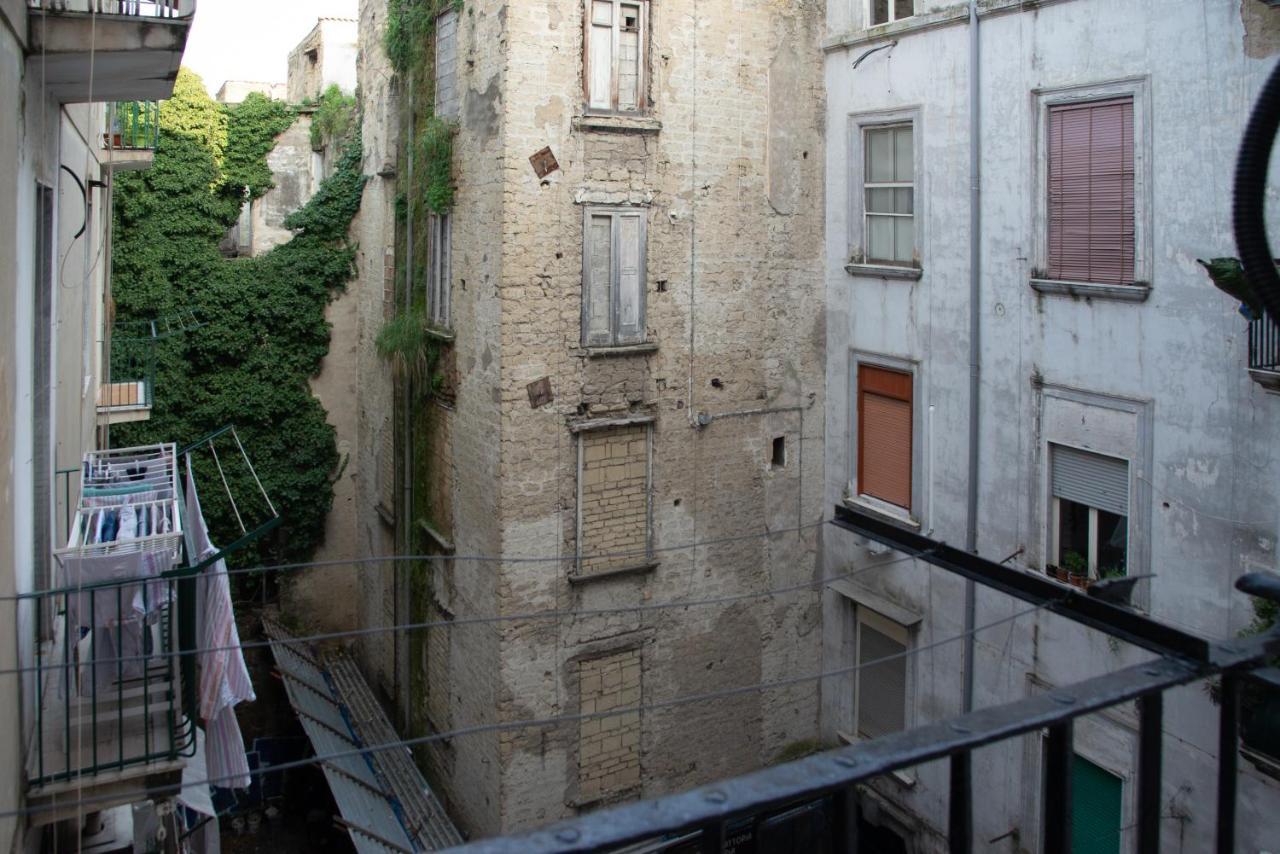 Domus Anticaglia By Domusextra Apartment Napoli Exterior foto