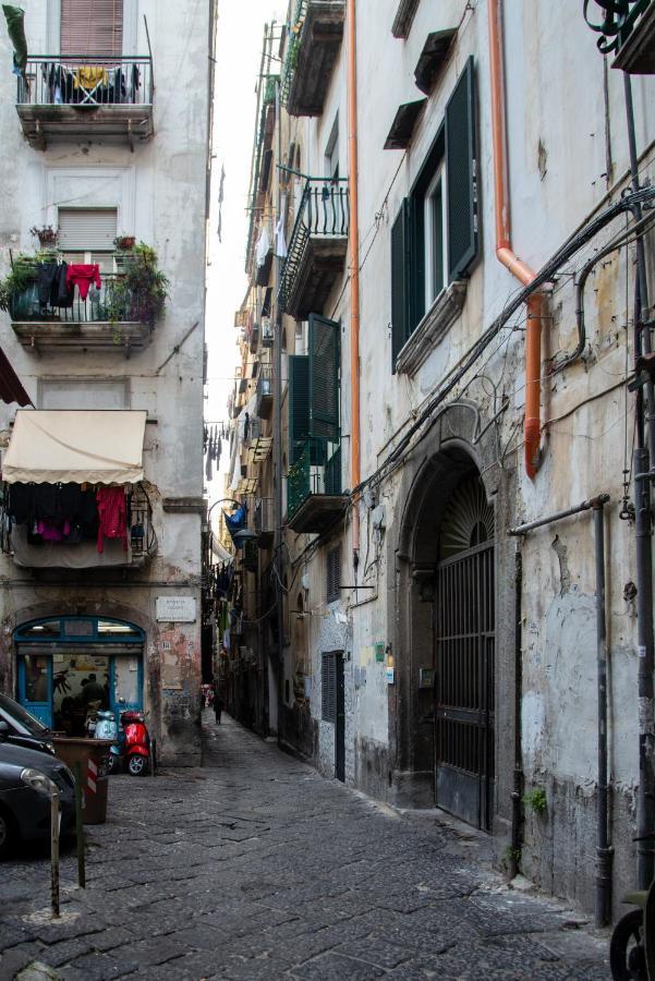 Domus Anticaglia By Domusextra Apartment Napoli Exterior foto