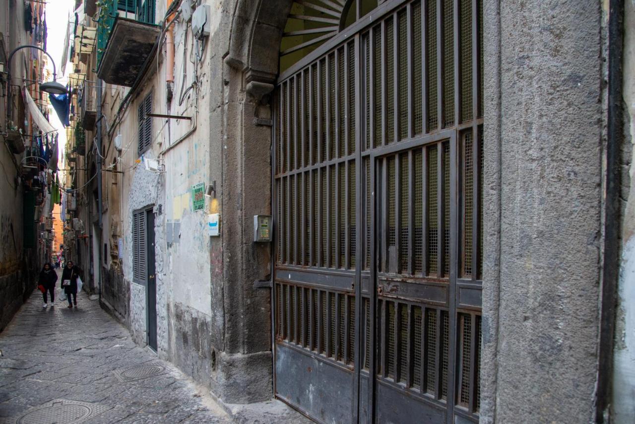 Domus Anticaglia By Domusextra Apartment Napoli Exterior foto