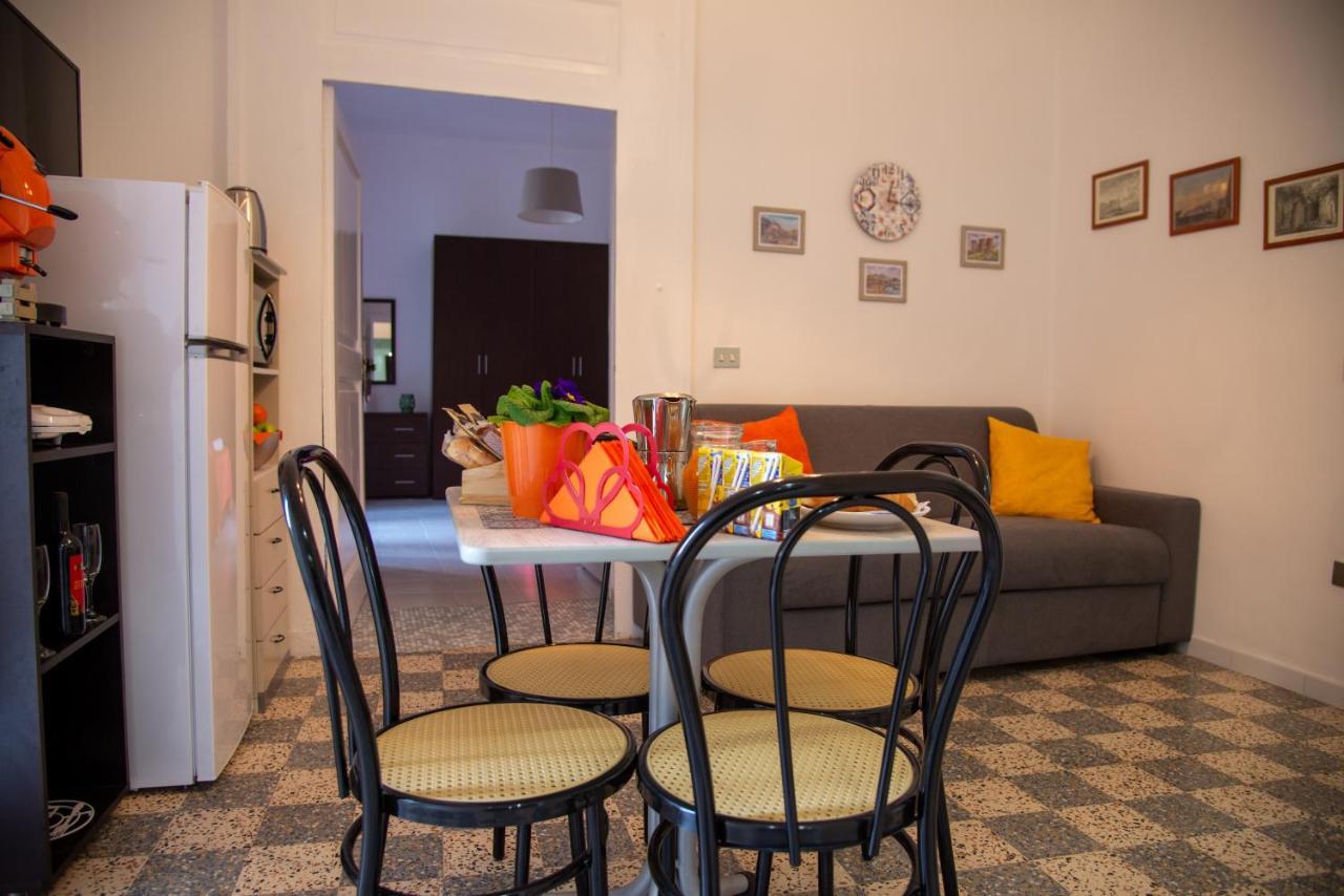 Domus Anticaglia By Domusextra Apartment Napoli Exterior foto